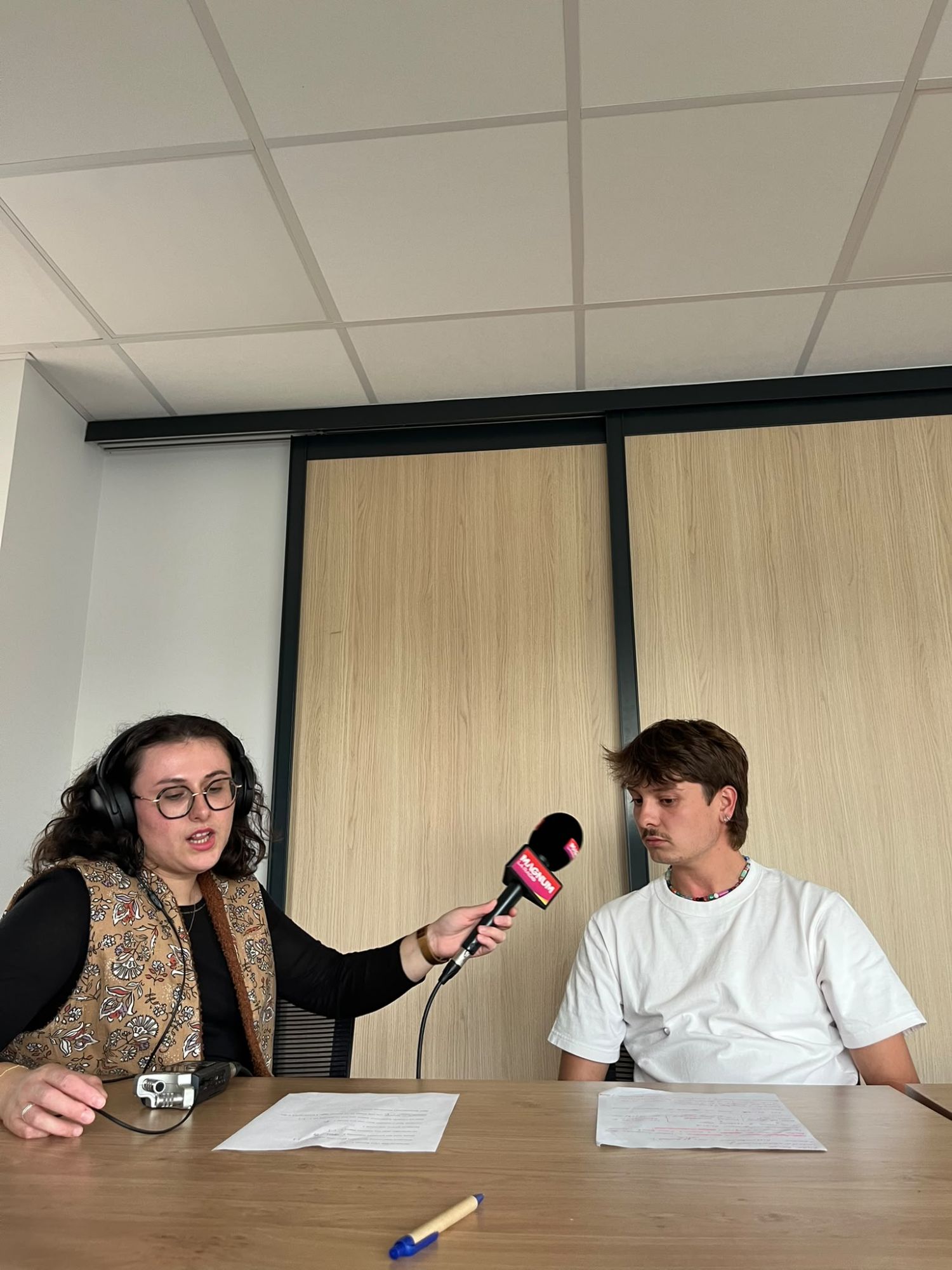 Interview d'un ingénieur d'Atelier Bercail au micro de Magnum La Radio